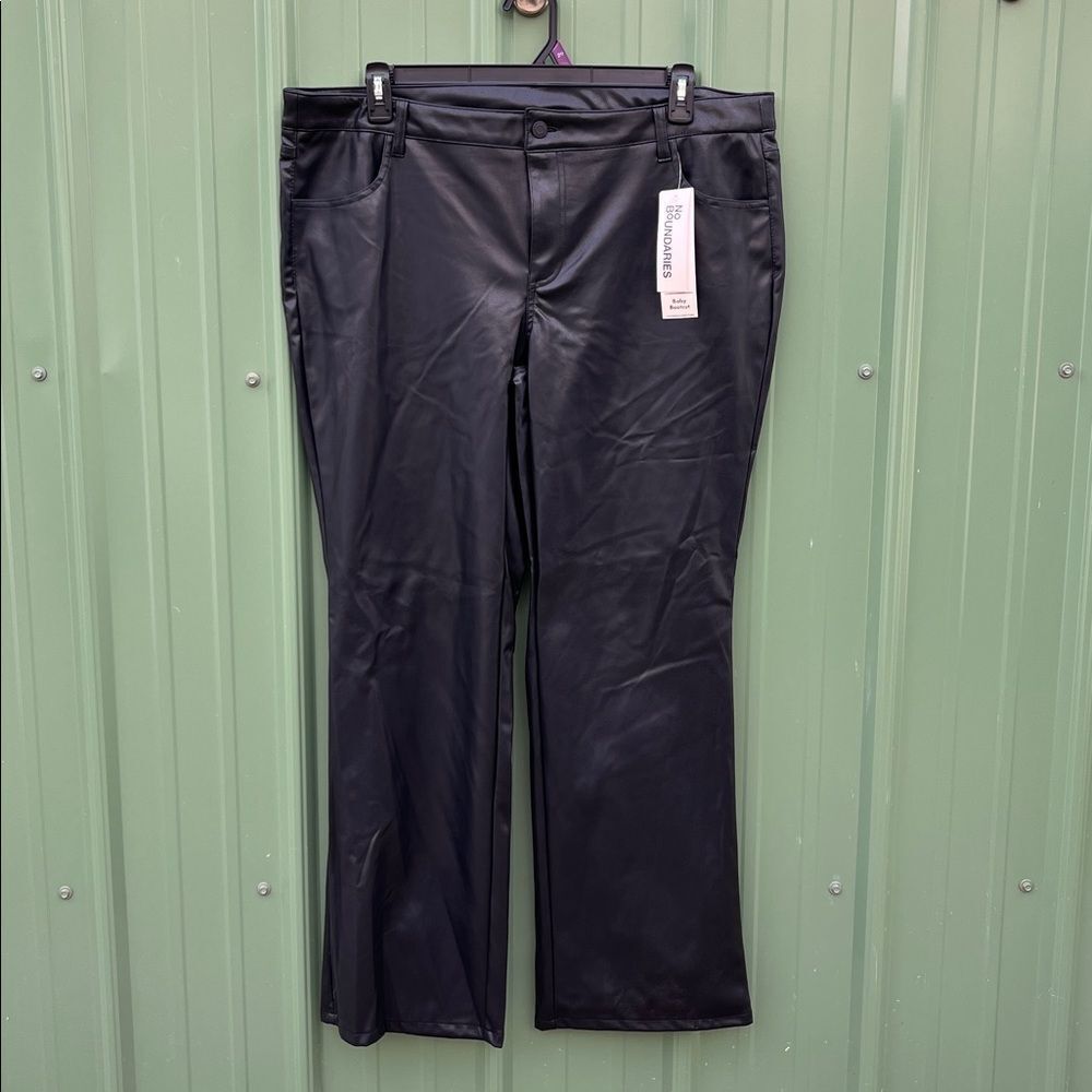 Women’s Faux Leather Black Baby Bootcut Pants Size 20